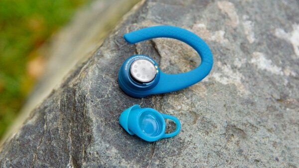 Когда провода излишни: обзор наушников Plantronics BackBeat FIT 3200 и PRO 5100
