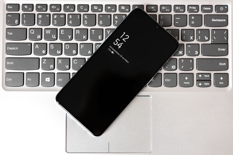 Вызов в среднем сегменте: обзор Realme XT