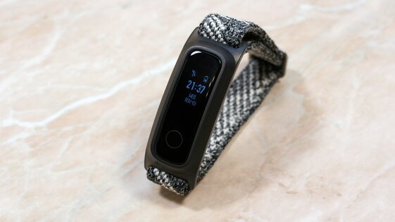 Спортивный комплект: обзор браслета HONOR Band 5 Sport и наушников HONOR Sport PRO