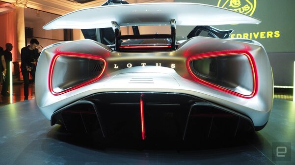 Lotus показала электрический суперкар Evija: он готов к экстремальным скоростям