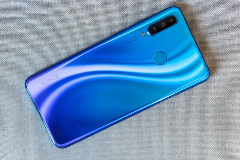 Обзор HONOR 20S: реинкарнация от безысходности