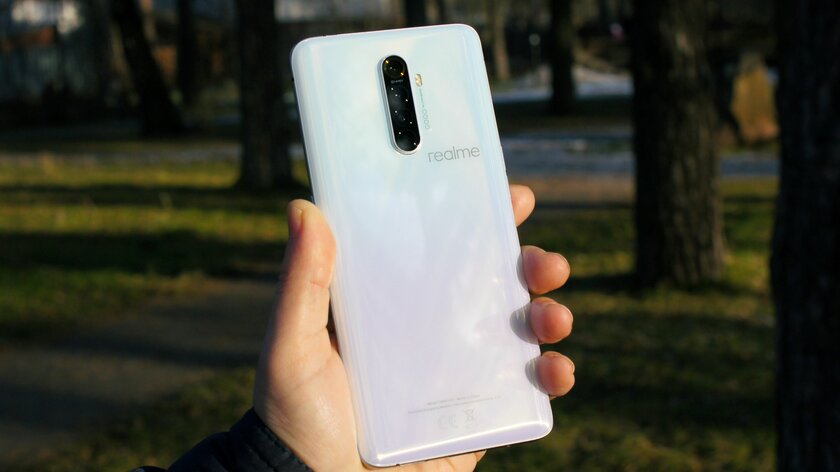Обзор Realme X2 Pro: супермощь в скромном обличии