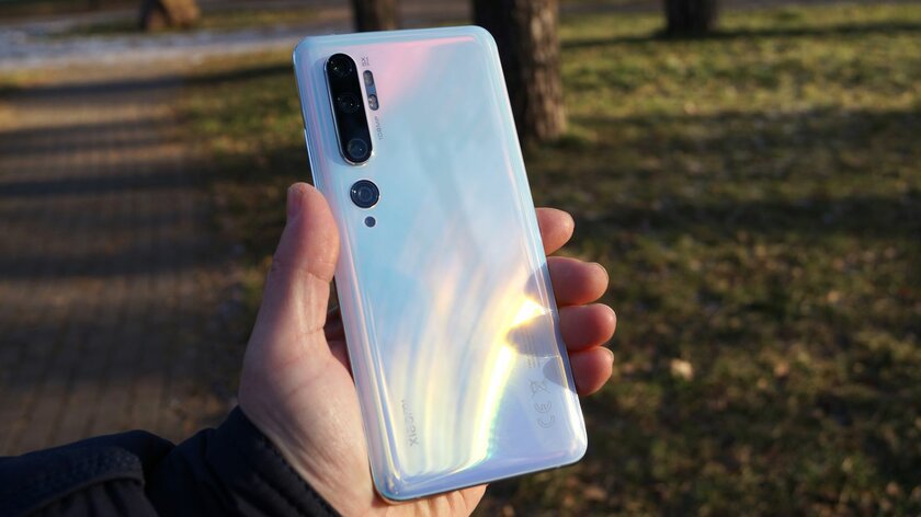 Результаты опроса: какой флагманский смартфон можно назвать лучшим в 2019 году