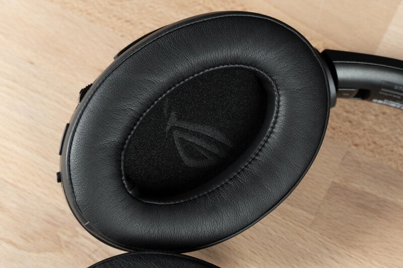 Обзор ASUS ROG Strix Go 2.4: не только для геймеров