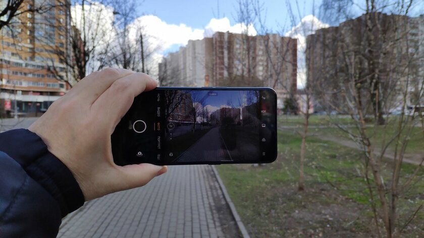 Обзор смартфона OPPO Reno3: полубюджетник с выдающейся камерой