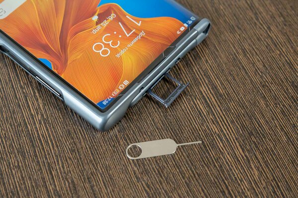 Обзор Huawei Mate Xs: будущее в ладонях — Интерфейсы и связь. 5