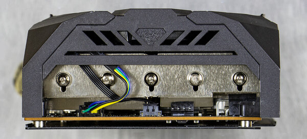 «Красный» для всех: обзор ASUS ROG Strix AMD Radeon RX 5500 XT OC