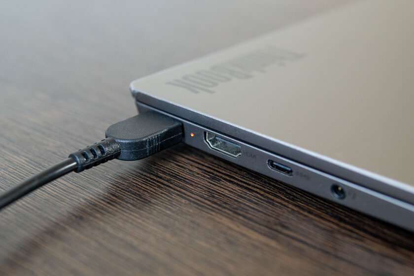 Обзор Lenovo ThinkBook 13s: меж двух огней