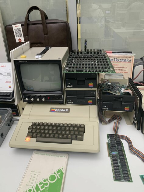 Ровно 43 года назад Apple II перевернул мир: чем он выделялся