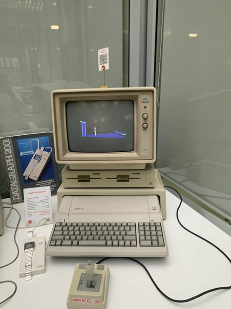Ровно 43 года назад Apple II перевернул мир: чем он выделялся