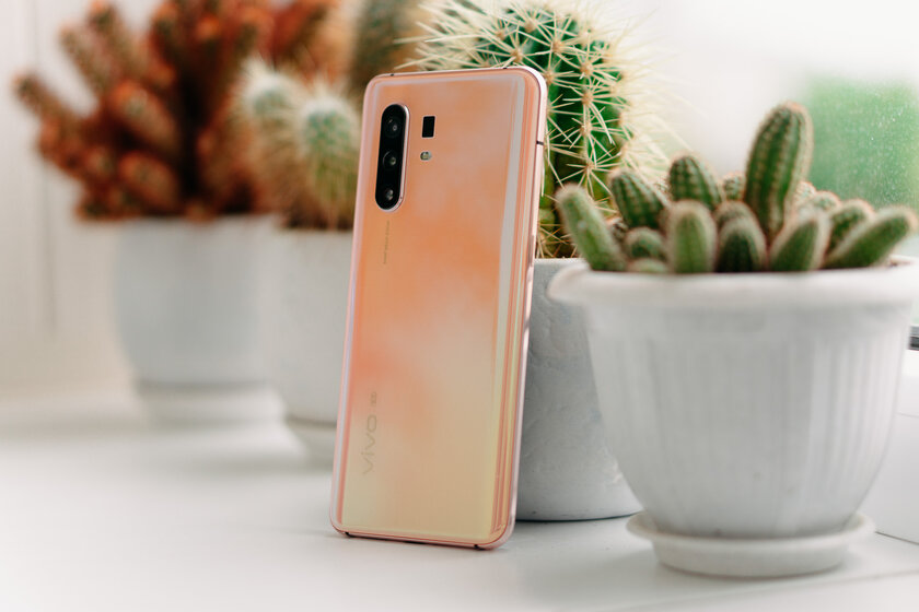Обзор Vivo X30 Pro: на что способен элегантный «китаец»