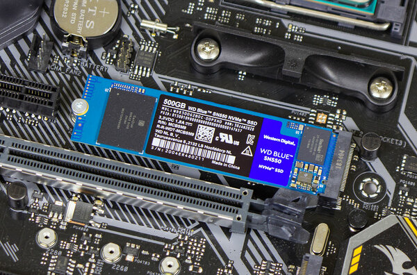 Обзор WD Blue SN550 500: доступный из быстрых — Особенности конструкции. 1