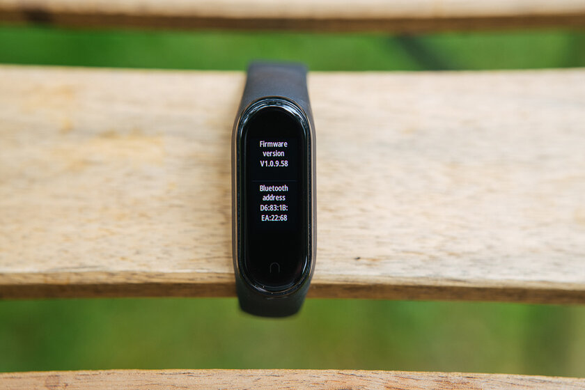 Уверены, что с NFC лучше? Обзор официального Xiaomi Mi Band 4 NFC для России