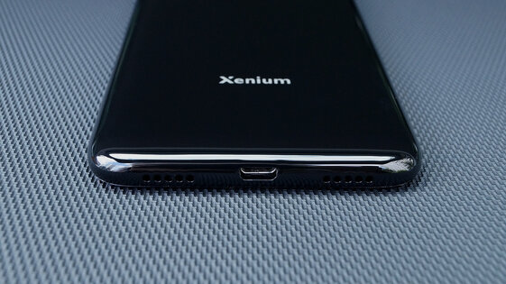 Обзор смартфона Philips Xenium S566: рабочая лошадка с хорошей автономностью