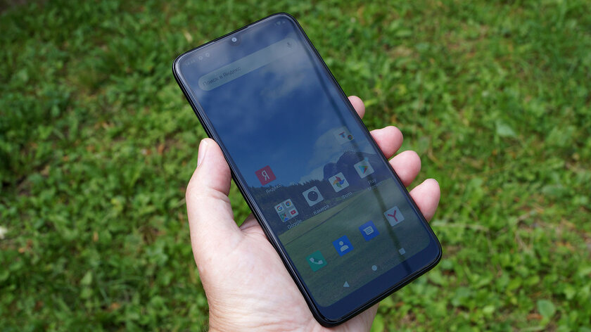 Обзор смартфона Philips Xenium S566: рабочая лошадка с хорошей автономностью