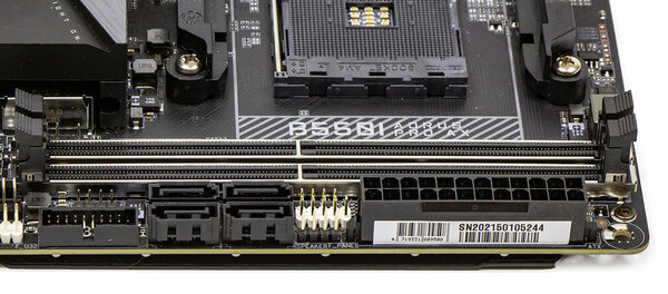 Обзор GIGABYTE B550I AORUS PRO AX: компактно, универсально, с огоньком