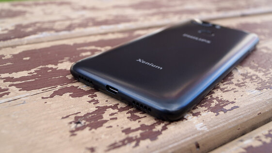Обзор смартфона Philips Xenium S266: оптимум для повседневных задач