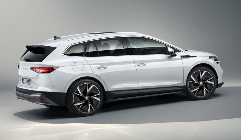 Skoda Enyaq iV рассекретили до анонса: электрический кроссовер с ноздрями BMW