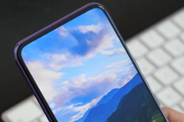 ZTE Axon 20 5G стал первым смартфоном с невидимой фронтальной камерой. Получилось так себе