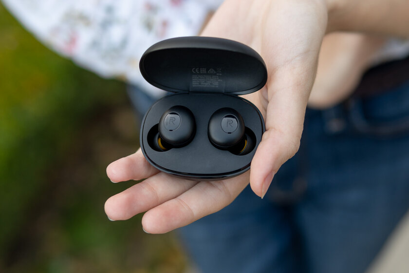 Обзор Realme Buds Q: низкие частоты, компактность и хорошая автономность