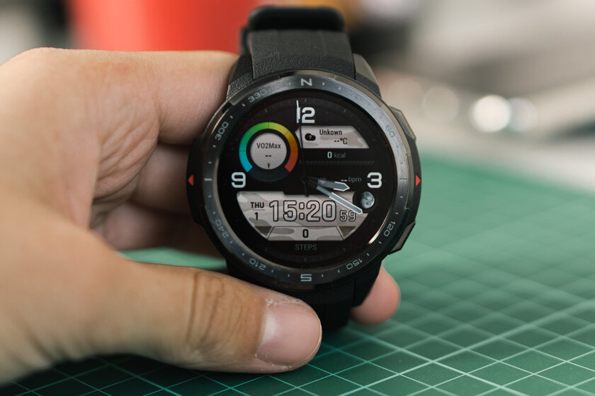 Обзор HONOR Watch GS Pro: датчик кислорода и 25 дней автономности за полцены Apple Watch — Технические характеристики. 10