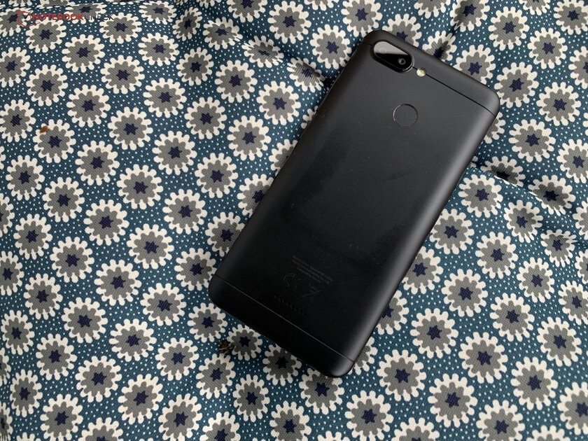 История серии Xiaomi Redmi: от смелого эксперимента до народного бестселлера