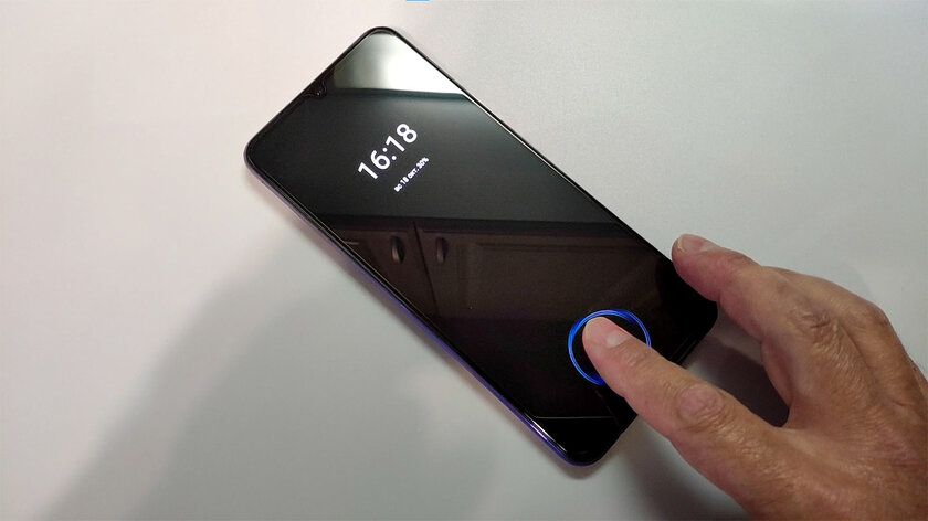 Обзор vivo V20. На что способен первый смартфон с Android 11
