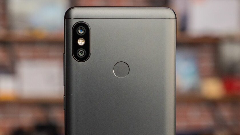 История серии Xiaomi Redmi: от смелого эксперимента до народного бестселлера