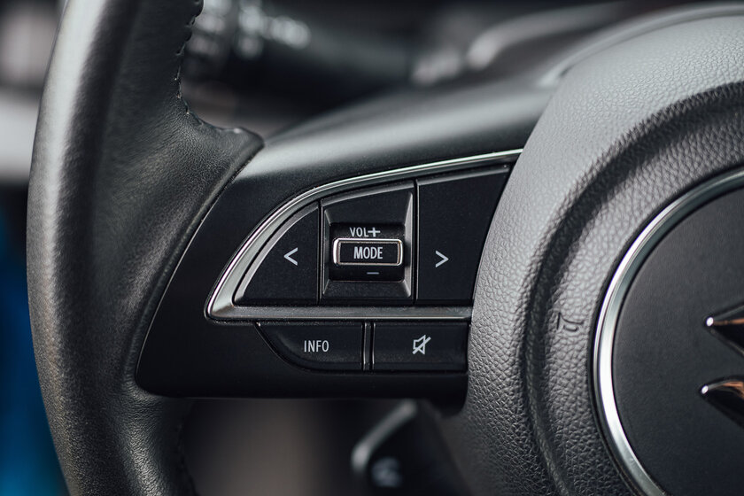 Тест-драйв Suzuki Jimny: компактный, красивый, но с небольшим запасом хода