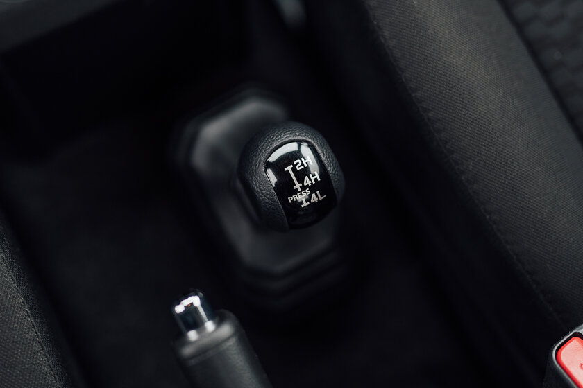 Тест-драйв Suzuki Jimny: компактный, красивый, но с небольшим запасом хода