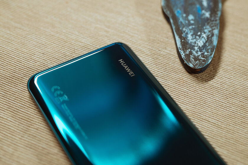 Похоже, новый король бюджетного рынка. Тестируем Huawei P smart 2021 с огромной батареей