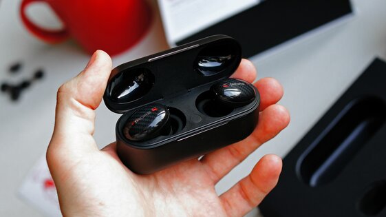 Обзор 1MORE True Wireless ANC: двойное шумоподавление и металлический кейс