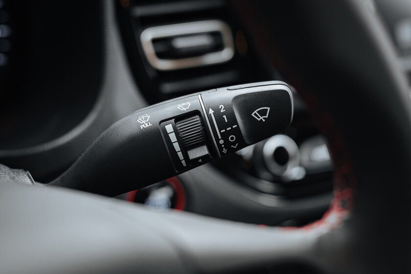 Не такси и не каршеринг. Каково это, когда Hyundai Solaris — личный автомобиль