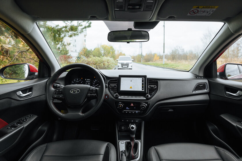 Не такси и не каршеринг. Каково это, когда Hyundai Solaris — личный автомобиль