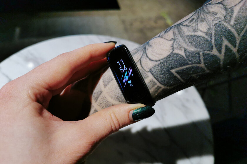 Обзор Galaxy Fit 2, или что Samsung противопоставил Mi Band от Xiaomi