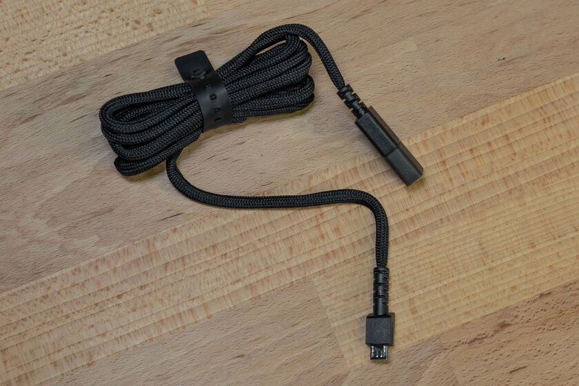 Обзор Razer DeathAdder V2 Pro: беспроводное подключение и знакомая асимметричная форма — Подключение. 4