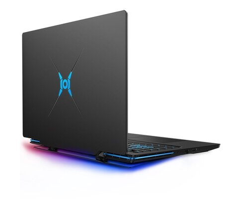 HONOR начинает продажи в России игрового ноутбука Hunter V700 за 160 000 рублей