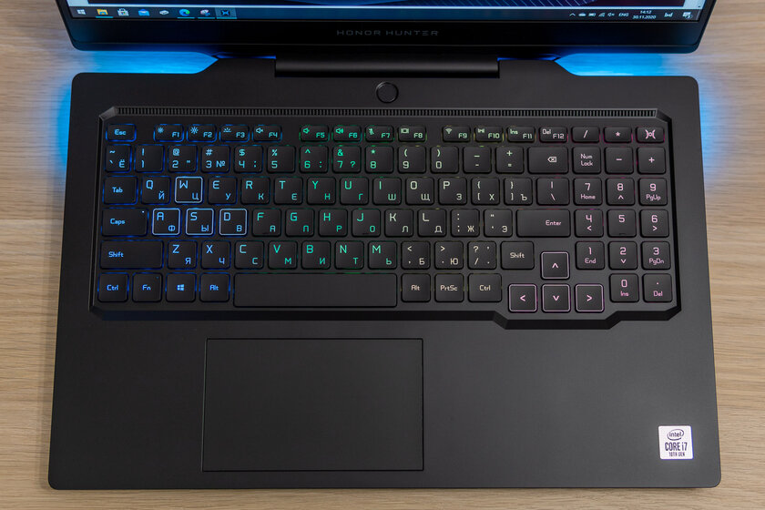 Обзор HONOR Hunter V700: стиль и производительность в одном флаконе
