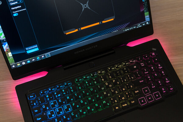 Обзор HONOR Hunter V700: стиль и производительность в одном флаконе