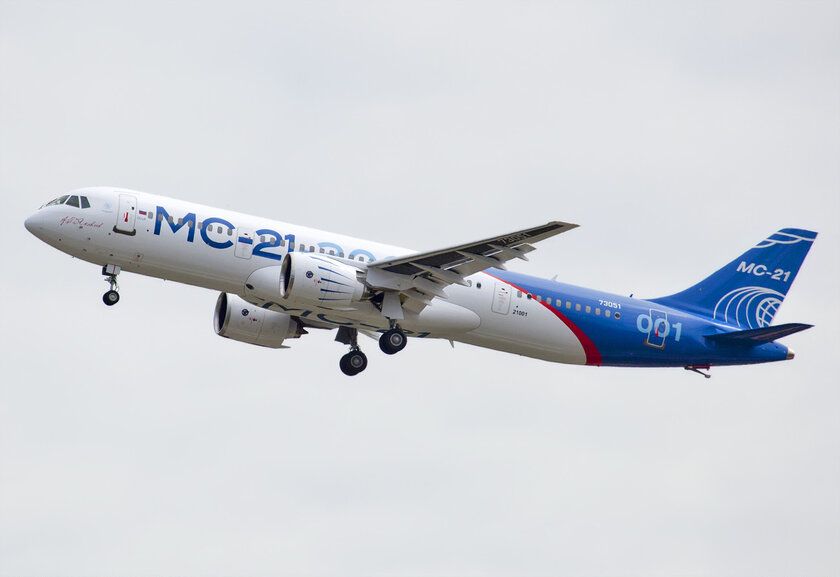Российский самолёт МС-21 впервые взлетел на российских двигателях ПД-14