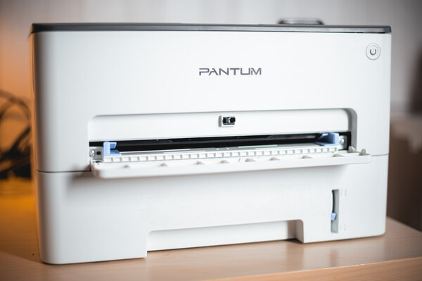 Обзор принтера Pantum P3300DN: картриджи с удобной заправкой