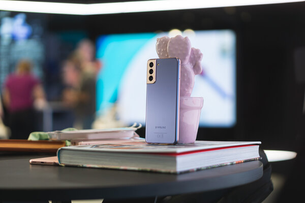 Пощупал флагманы Galaxy S21 и выделил 4 особенности, которыми будут хвастаться их владельцы