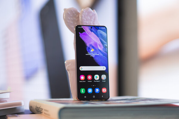 Пощупал флагманы Galaxy S21 и выделил 4 особенности, которыми будут хвастаться их владельцы