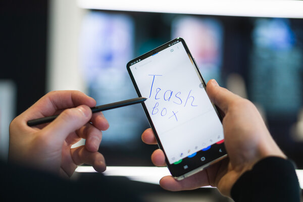 Пощупал флагманы Galaxy S21 и выделил 4 особенности, которыми будут хвастаться их владельцы