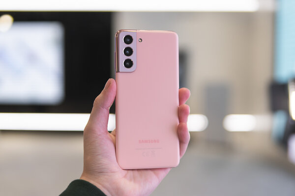 Пощупал флагманы Galaxy S21 и выделил 4 особенности, которыми будут хвастаться их владельцы
