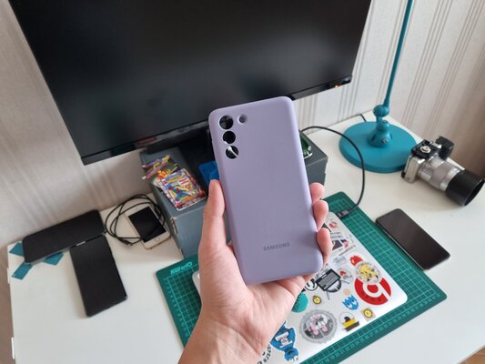 Обзор Samsung Galaxy S21: компактный, пластиковый и обновлённый