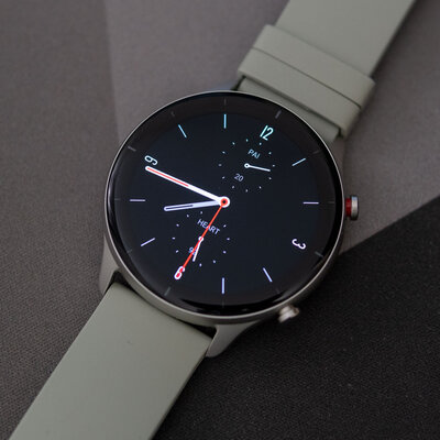 Обзор умных часов Amazfit GTR 2e: именно такие, какими их ждали