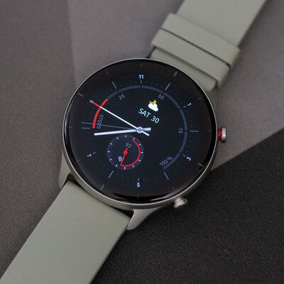 Обзор умных часов Amazfit GTR 2e: именно такие, какими их ждали