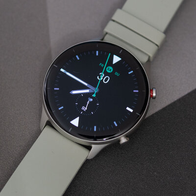 Обзор умных часов Amazfit GTR 2e: именно такие, какими их ждали
