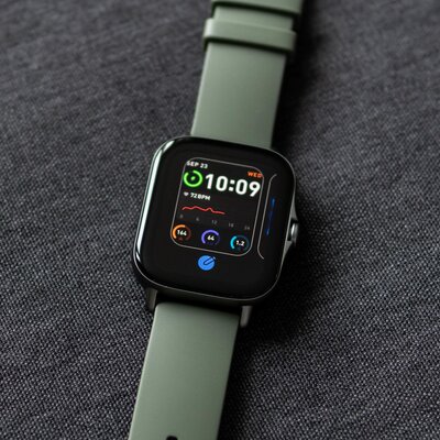 Четыре причины за и всего одна против: опыт использования Amazfit GTS 2e